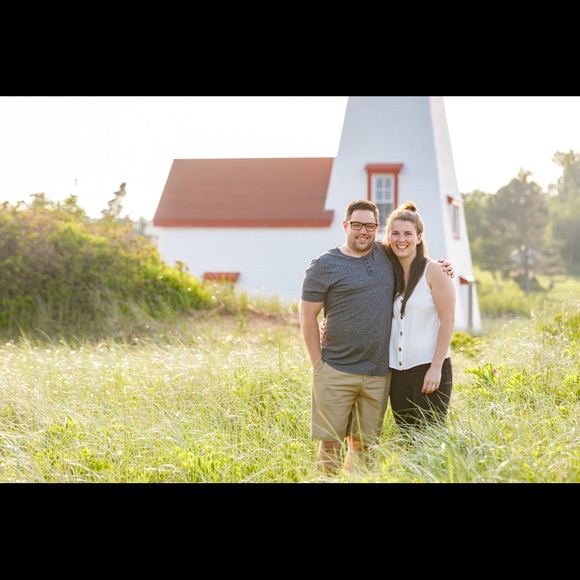 Meet your Posher, Hailey - Picture 1 of 1